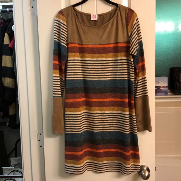 Dresses & Skirts - Wanna B dress!